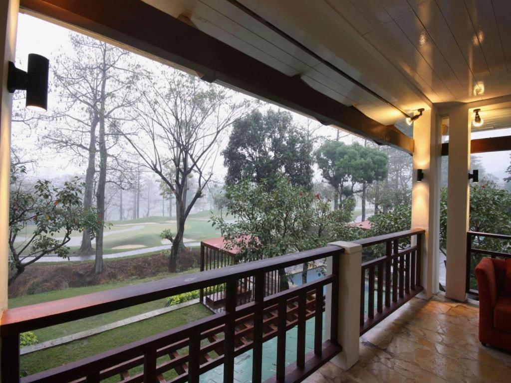 Taman Dayu Golf Club And Resort Prigen Eksteriør billede