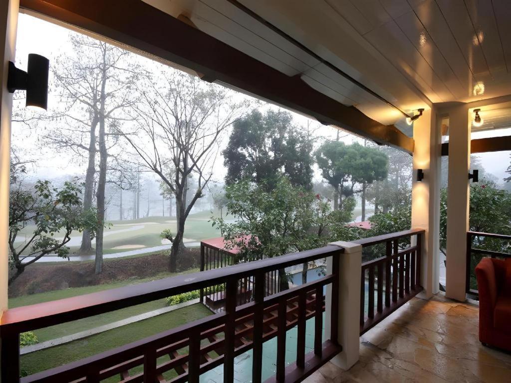 Taman Dayu Golf Club And Resort Prigen Eksteriør billede