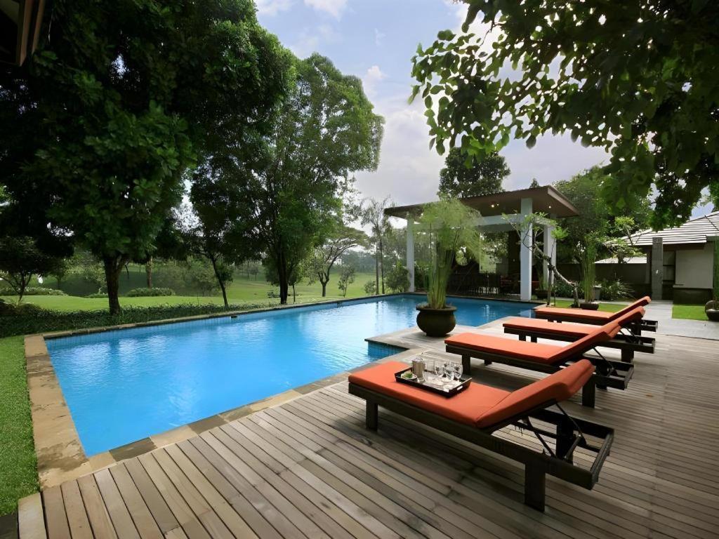 Taman Dayu Golf Club And Resort Prigen Eksteriør billede